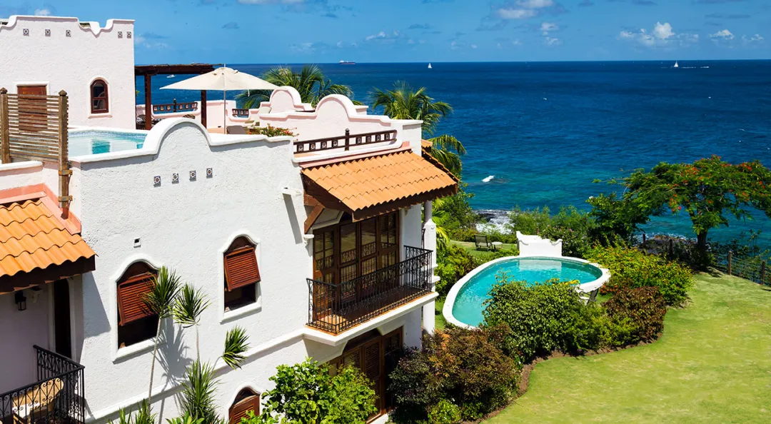 Oceanview Suite with Pool - Pool Over View