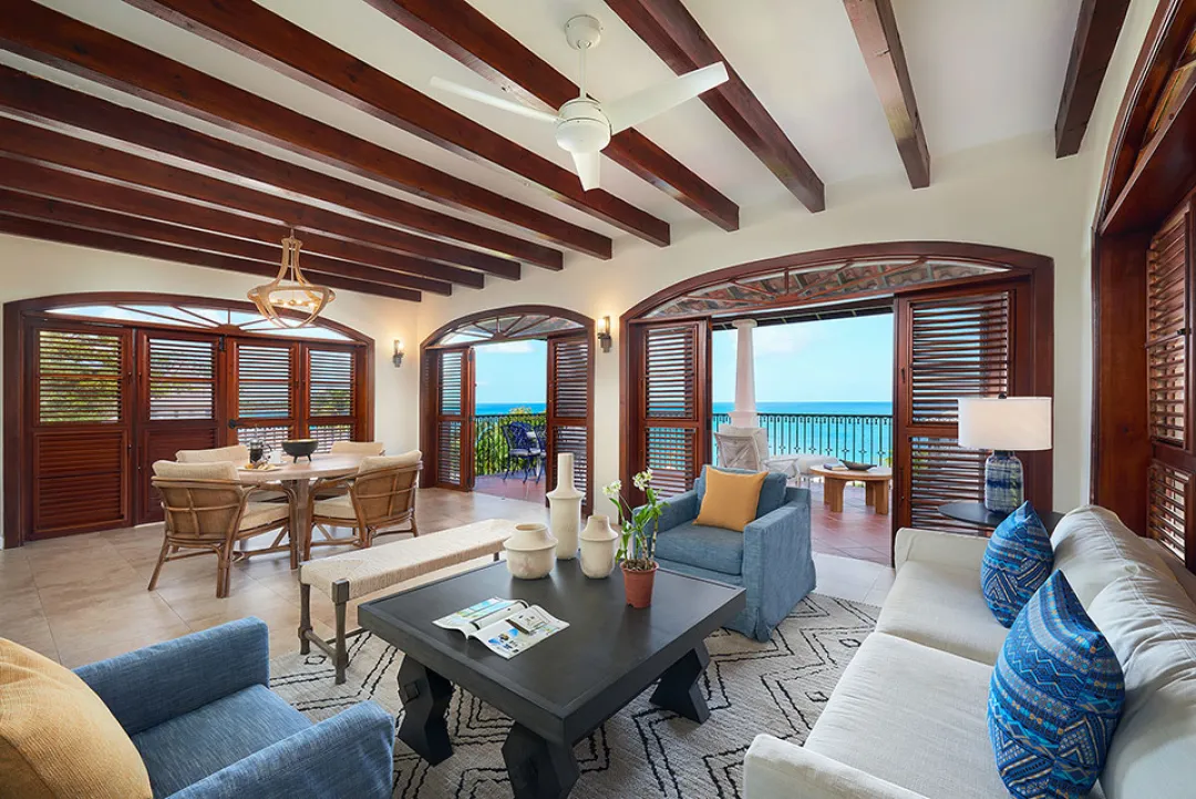 Oceanview Suite with Pool & Roof Terrace - Living Room