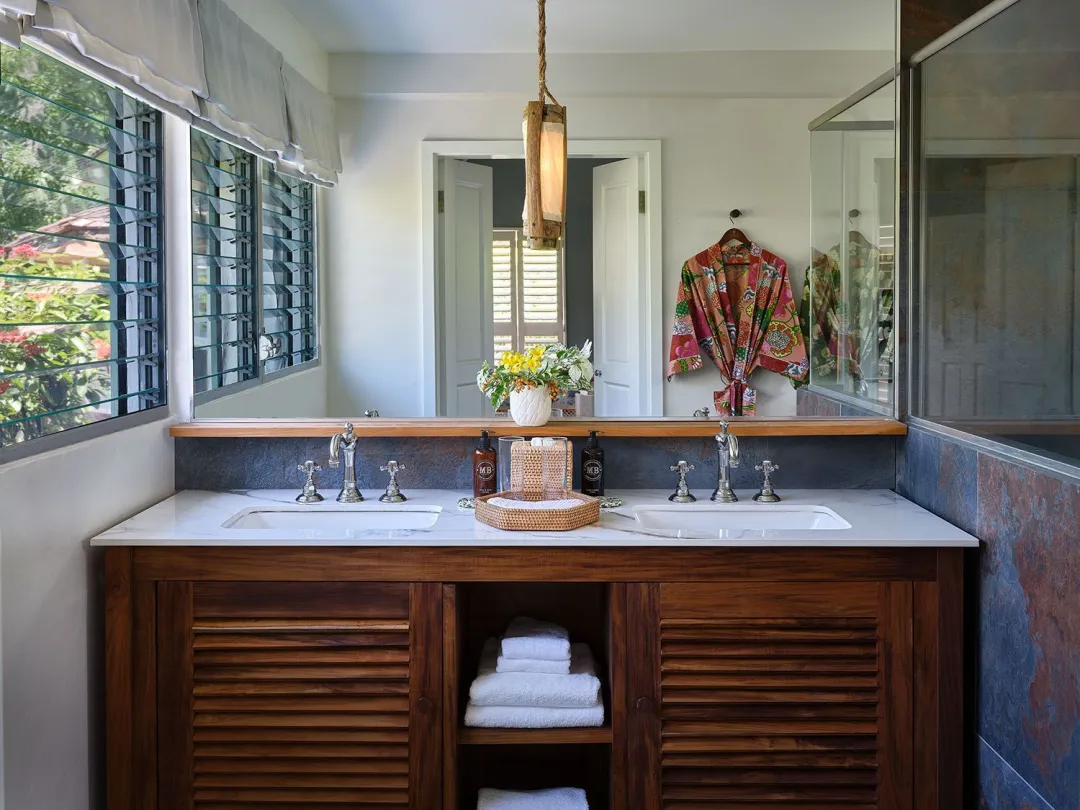Superior Cottage - Bathroom