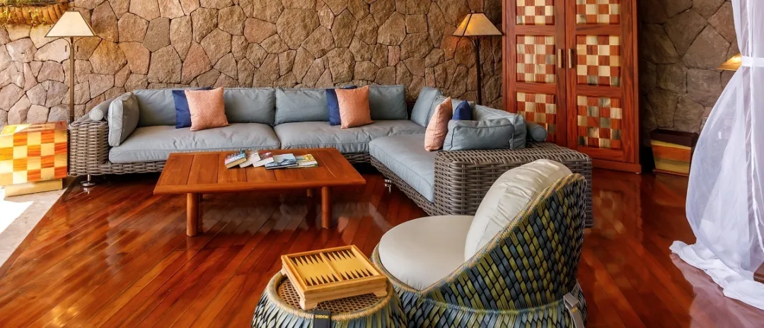 Sun Infinity Pool Sanctuary - Living Room