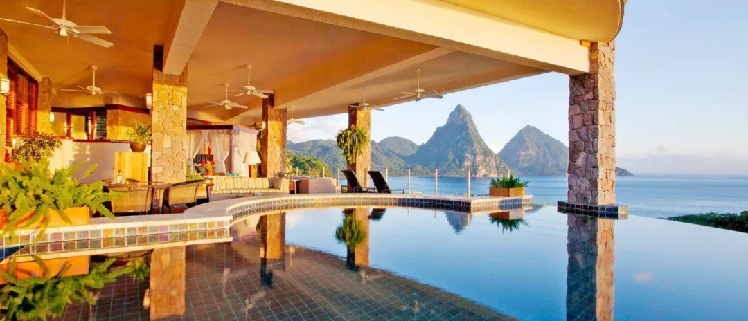 Galaxy Infinity Pool Sanctuary - Bedroom View