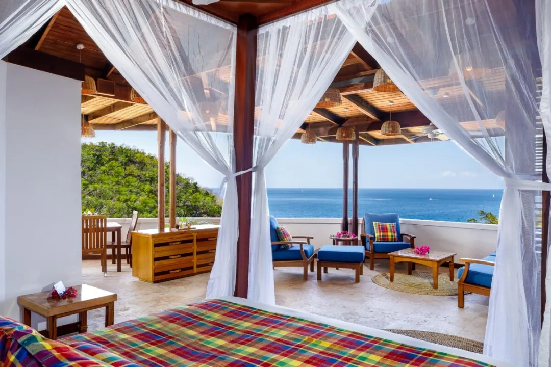 Premium Hillside Room -Seating Aeria with Sea View