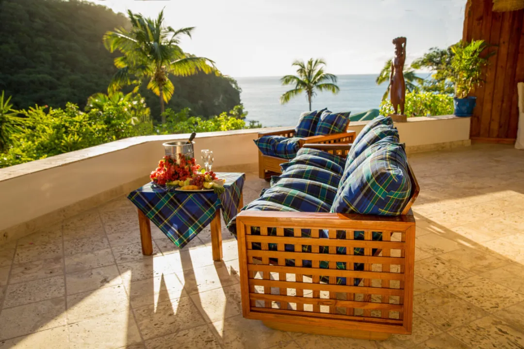 Piton Pool Suite - Balcony Lounge