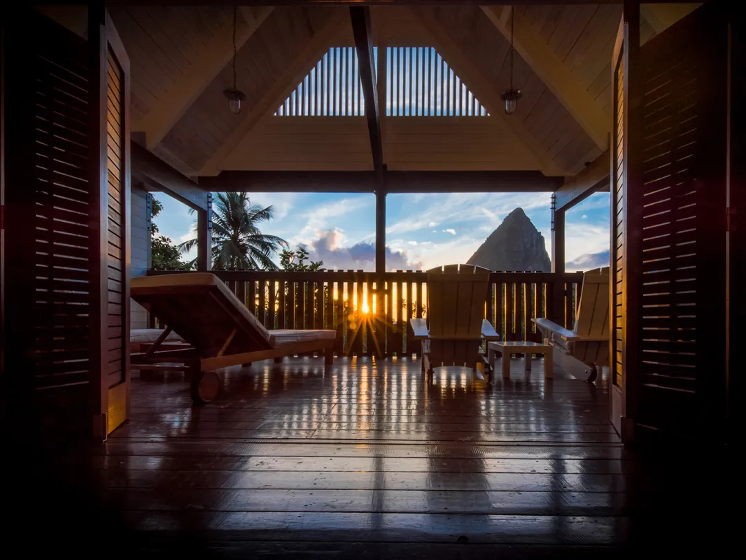 Luxe Lodge - Balcony Lounge with Sunset View