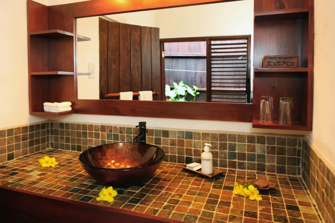 Ocean View Room - Bathroom