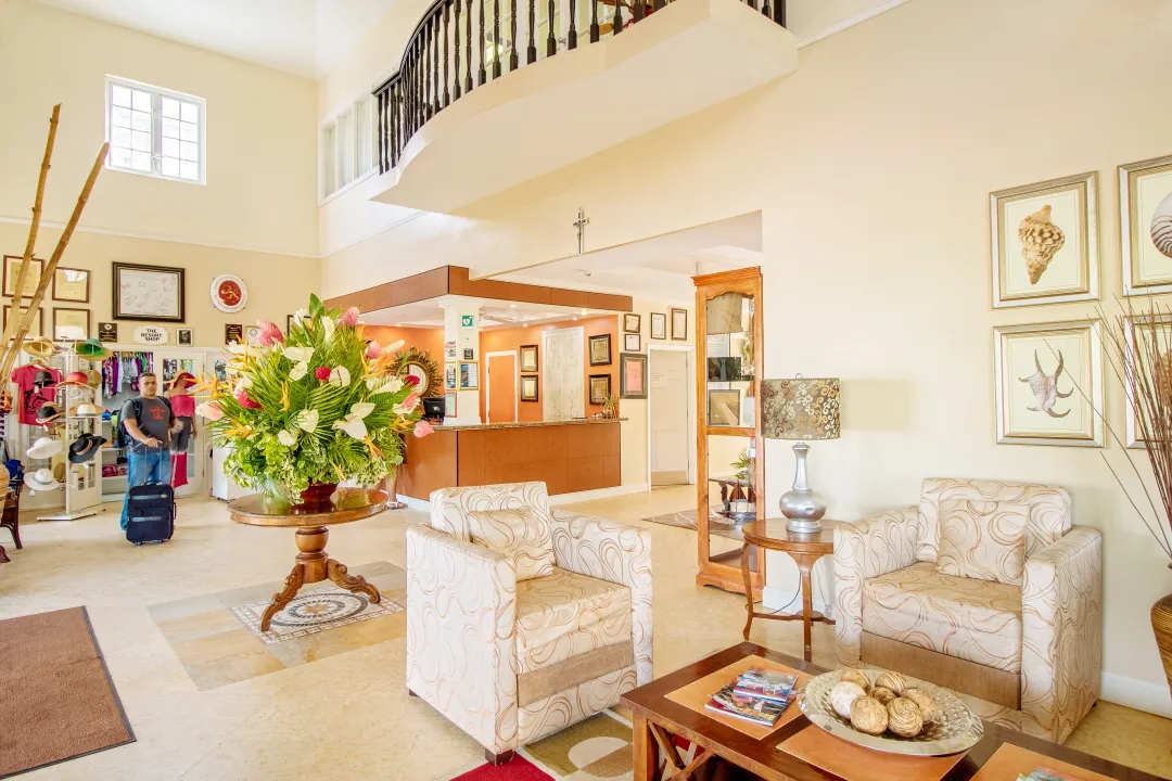 Bay Gardens Beach Resort and Spa - Lobby