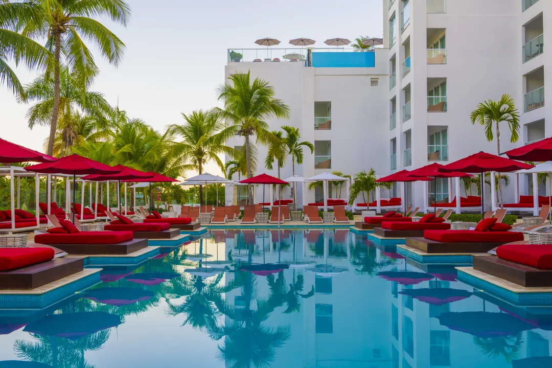 S-Hotel-Jamaica-Main-Pool