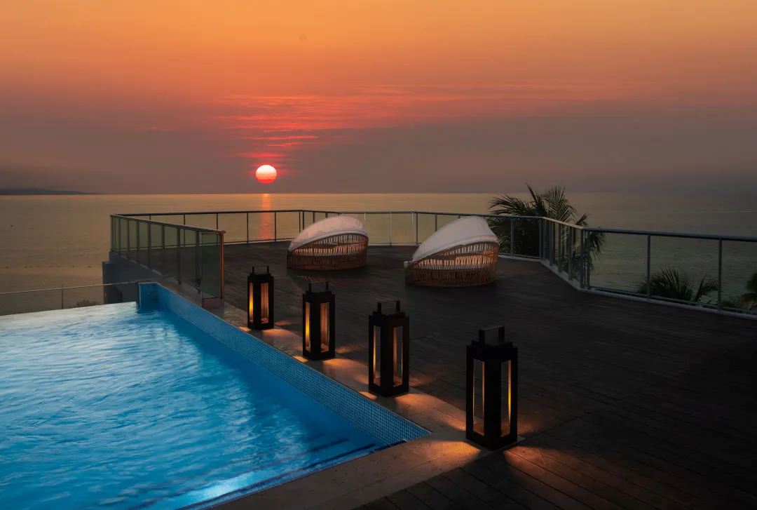 S-Hotel-Jamaica - Skydeck
