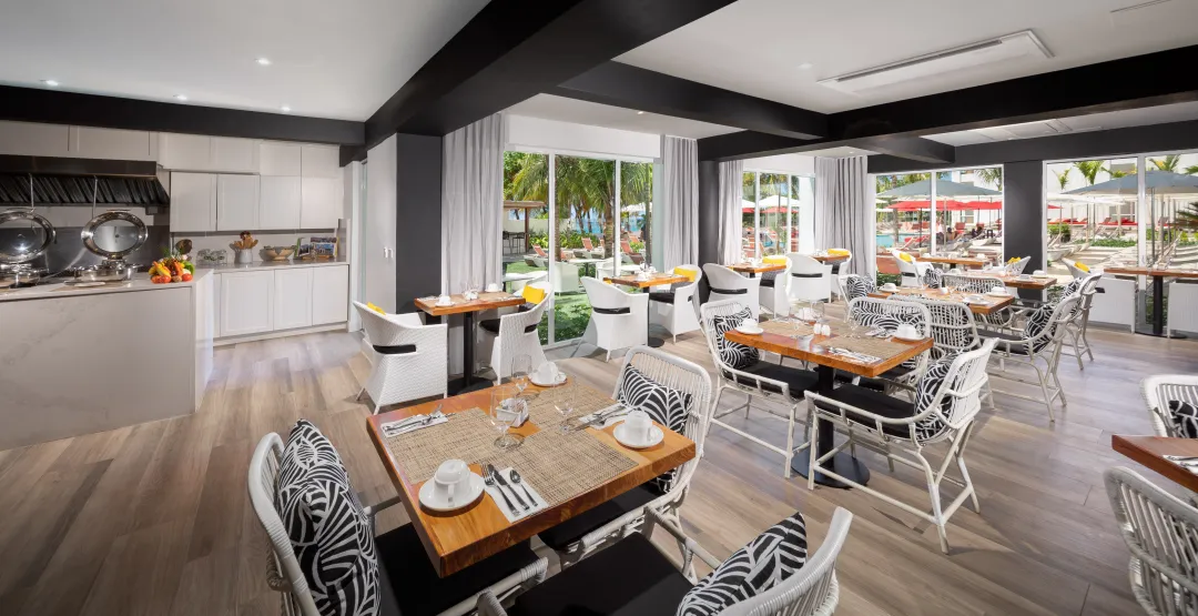 S-Hotel-Jamaica -  Restaurant