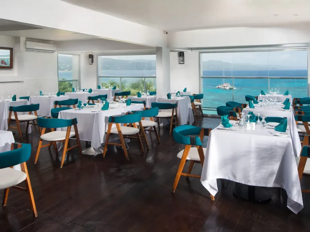 S-Hotel-Montego-Bay-Jamrock