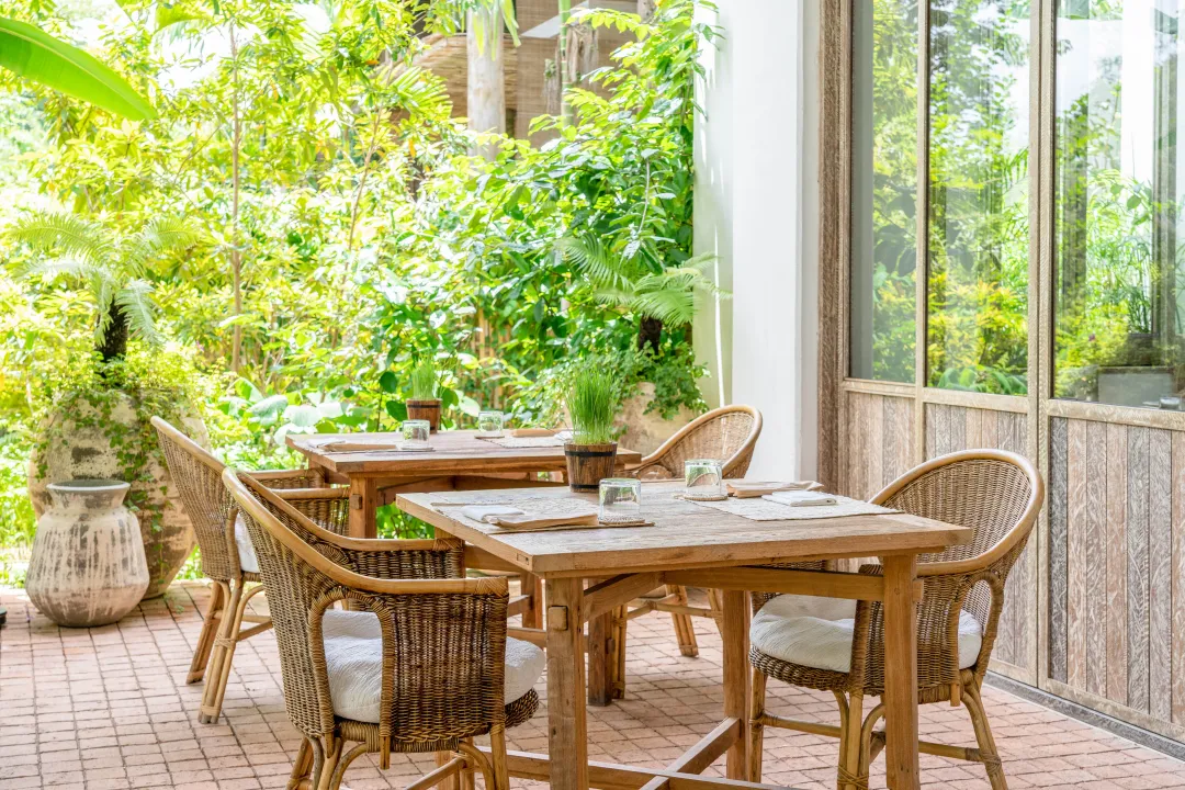 Raya Heritage - Ku Khao Restaurant - Outdoor Seating