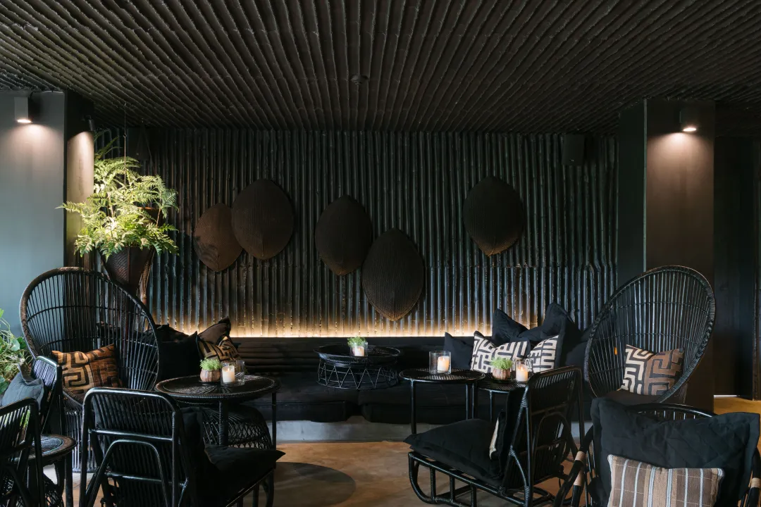 Raya Heritage -Baan Ta Lounge and Lawn - Close View