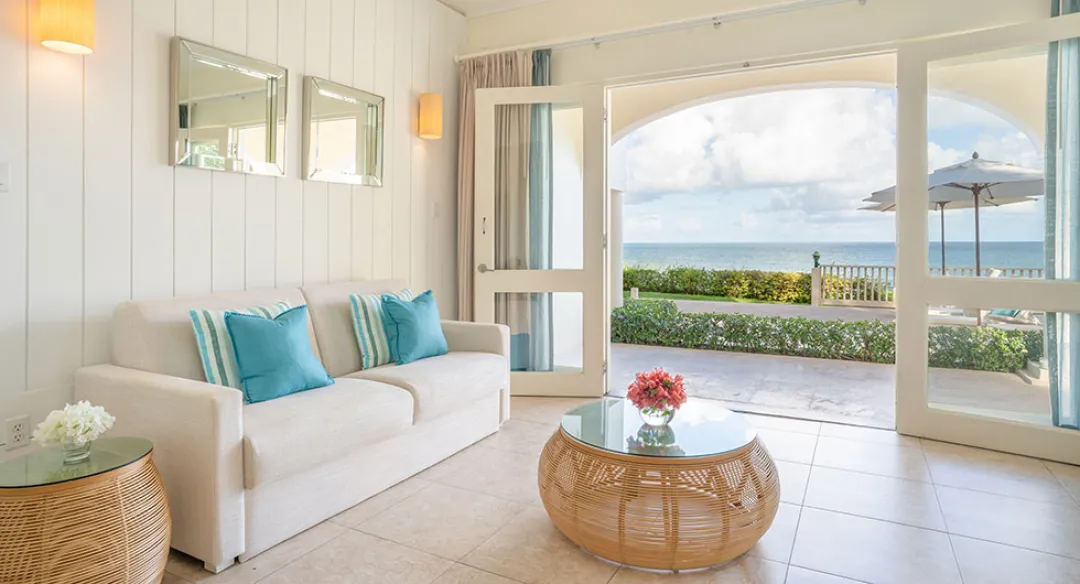 Cove Suite - Seating Aeria View