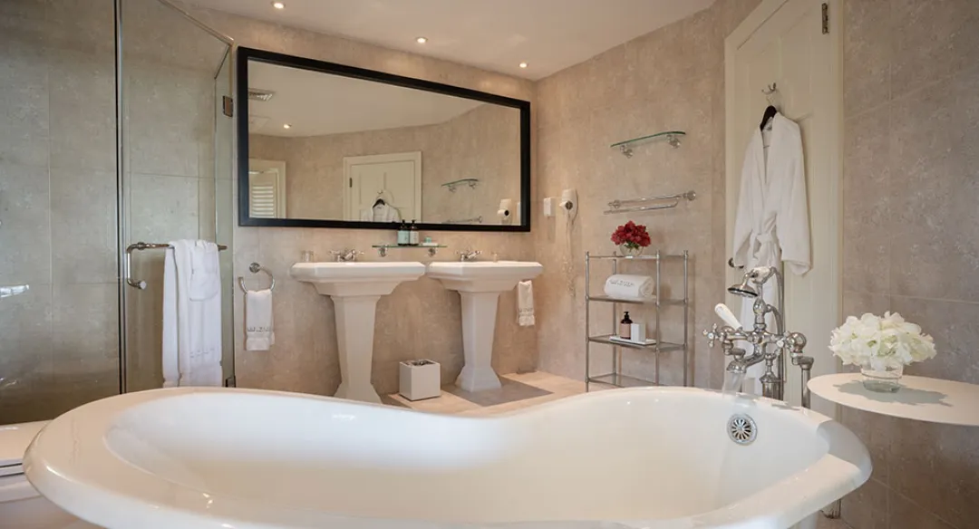 Cove Suite - Bathroom