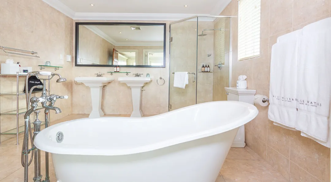 Three Bedroom Cove Penthouse - Bathroom