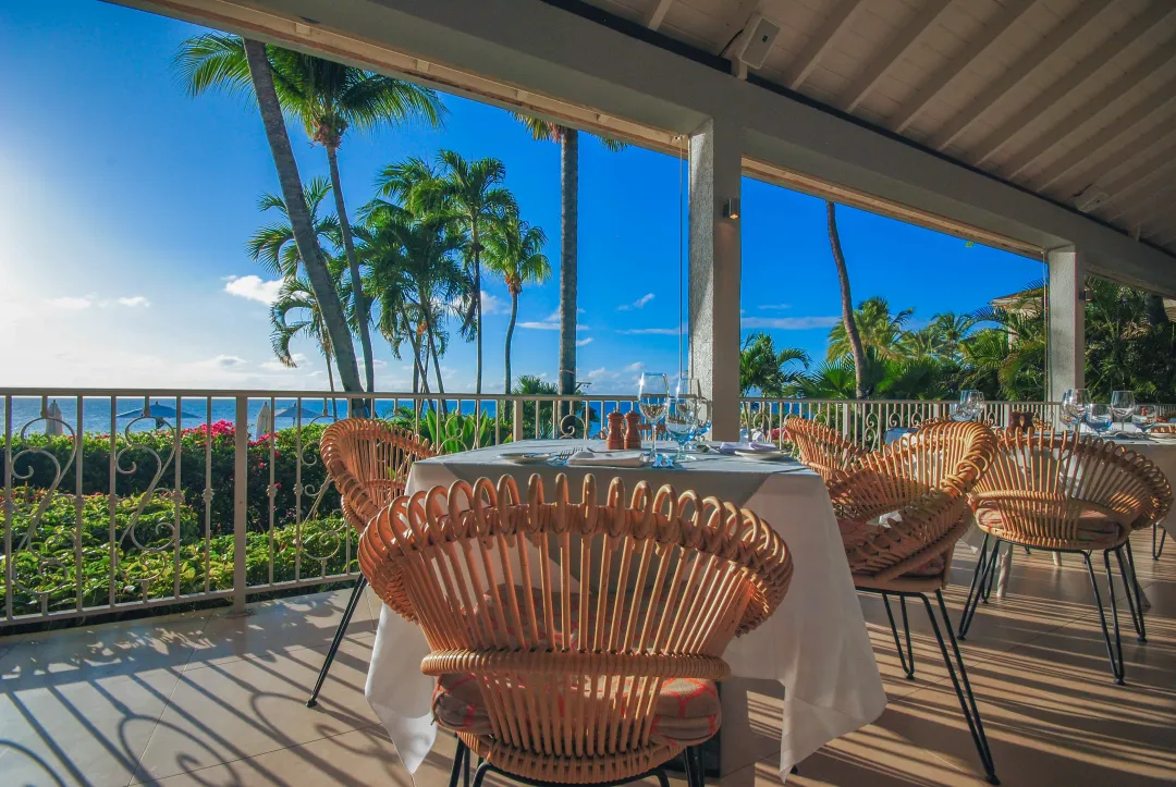 Blue Water Resort and Spa - Restaurant Deck