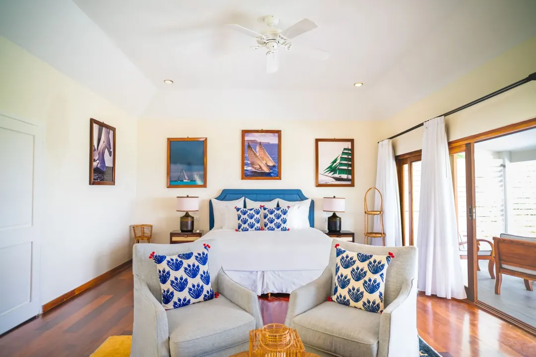Hillside Pool Suite - Bedroom