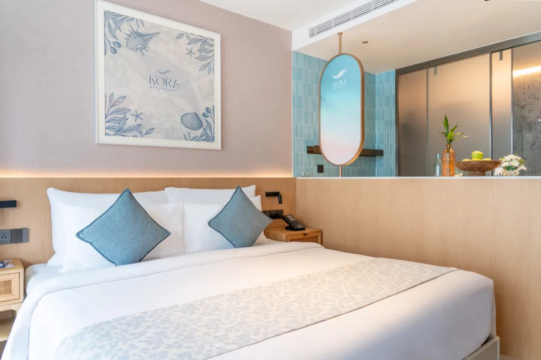 Kora Beach Resort Phuket - Premier Pool View - Detail