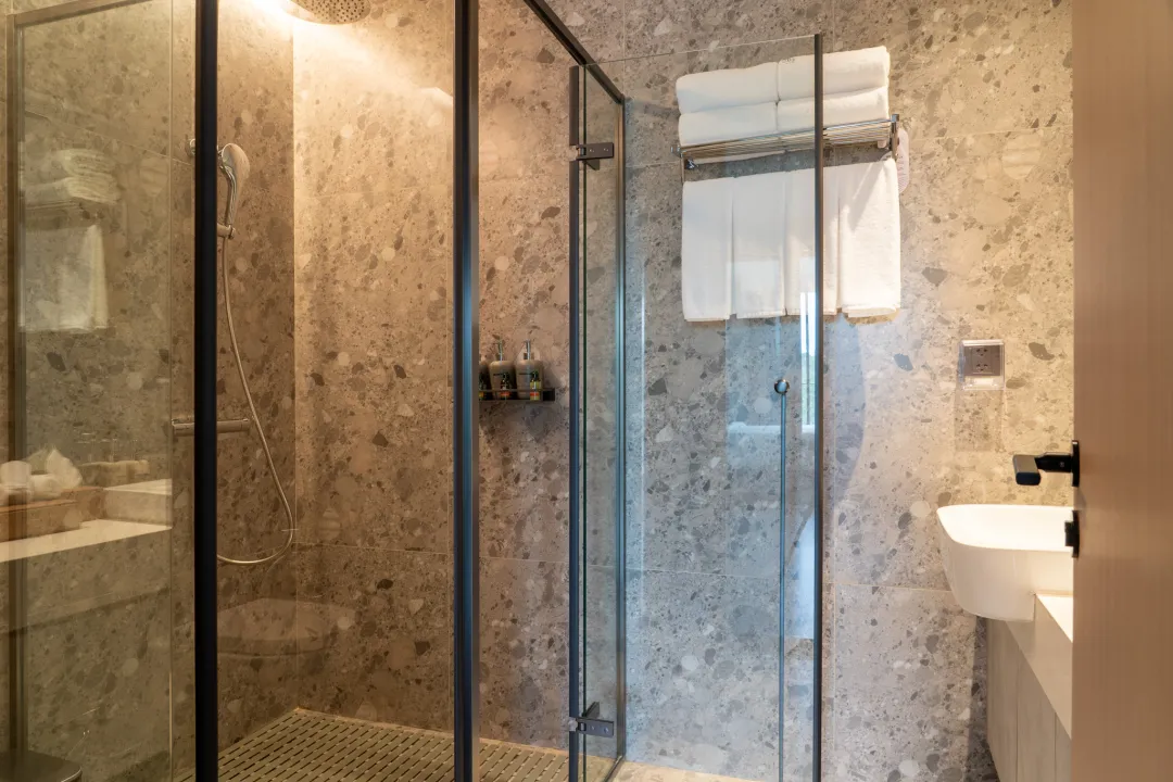 Kora Beach Resort - Family Room -  Bathroom