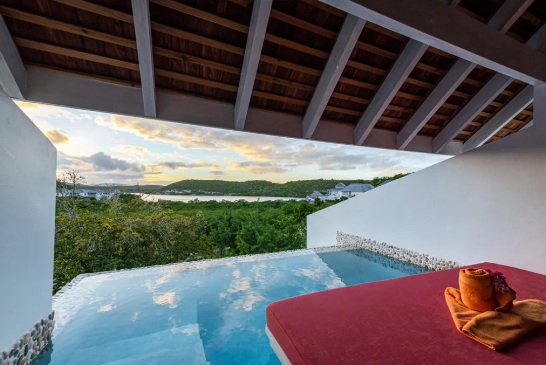 Bay View Pool Suite - Rooftop Pool