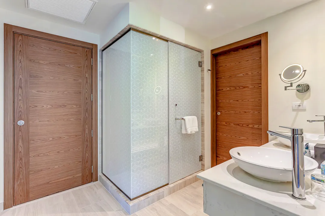 Luxury Junior Suite Diamond Club - Shower