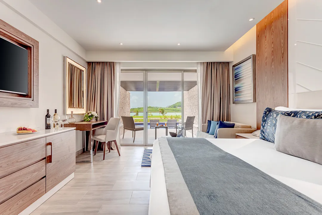 Luxury Junior Suite Diamond Club - King Bed