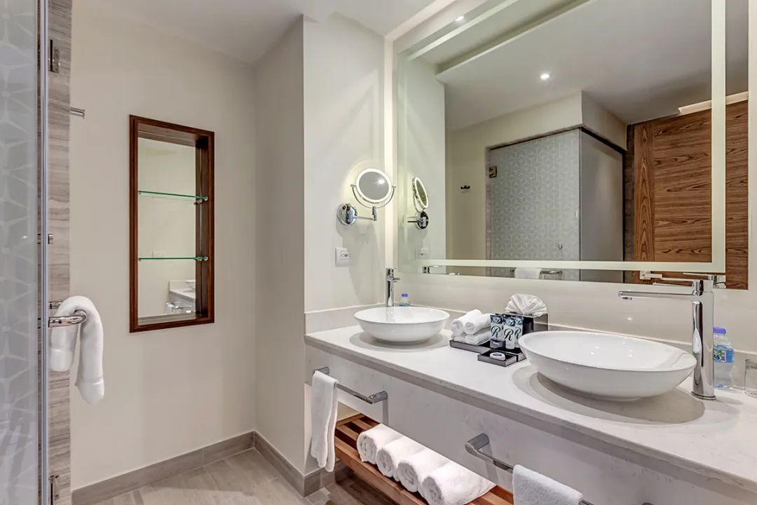 Luxury Junior Suite Bay View Diamond Club - Bathroom