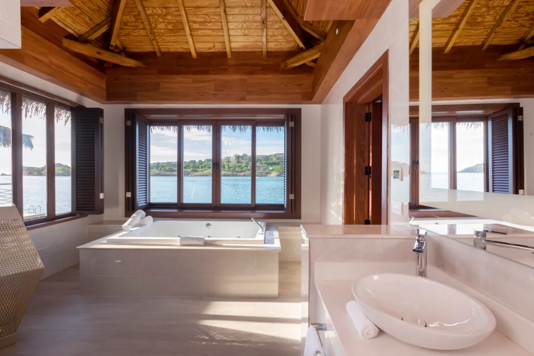 Chairman s Overwater Bungalow - Bathroom