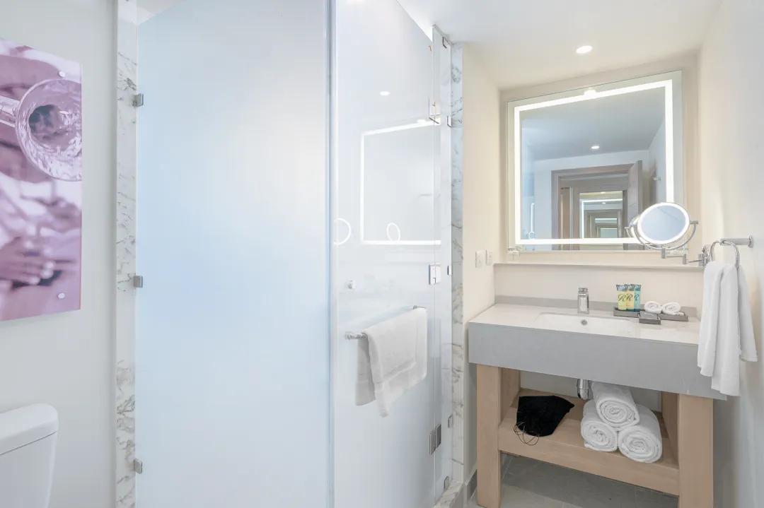 Luxury Beachfront Room Diamond Club - Bathroom