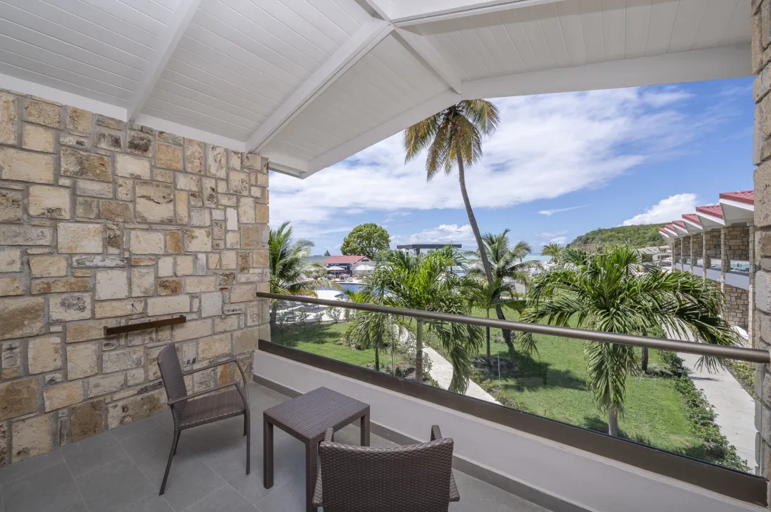Luxury Beachfront Room Diamond Club - Balcony Lounge