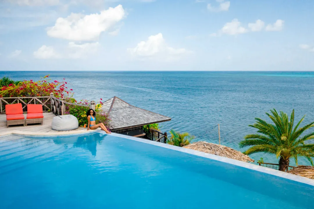 Cocobay Resort Antigua - Pool with Sea View