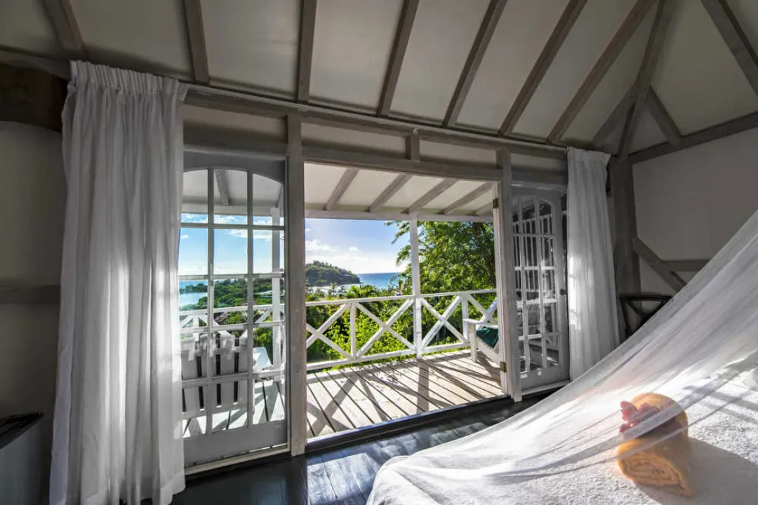 Garden View Cottage - Bedroom with Balcony View