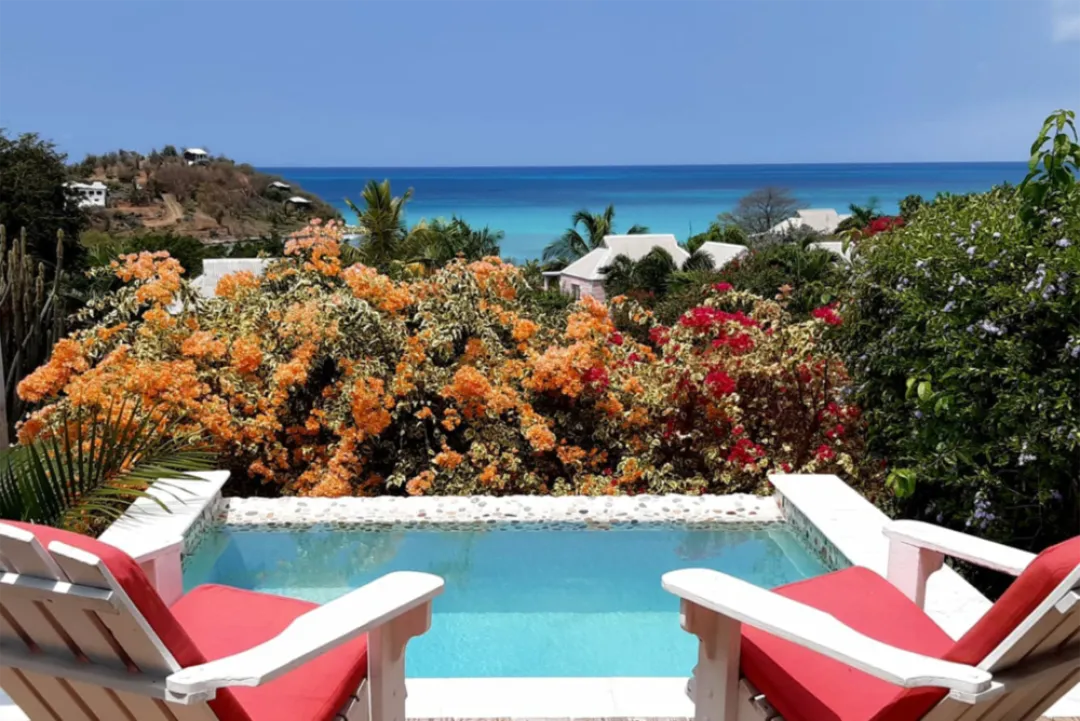 Deluxe Pool Cottage - Pool with Sea View