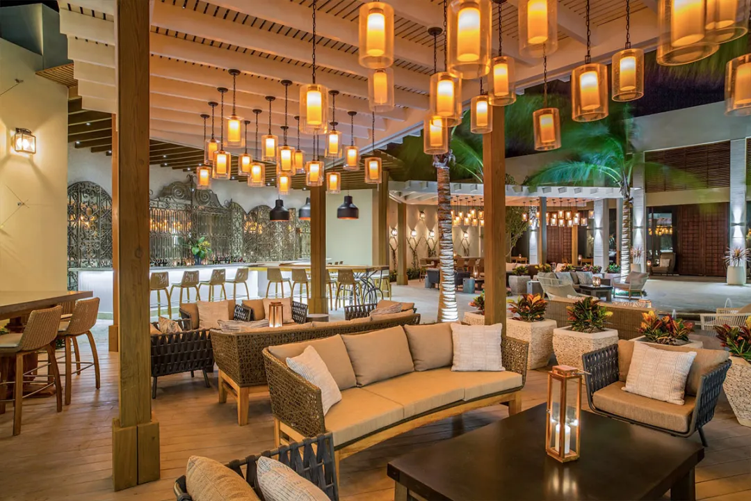 Courtyard Bar