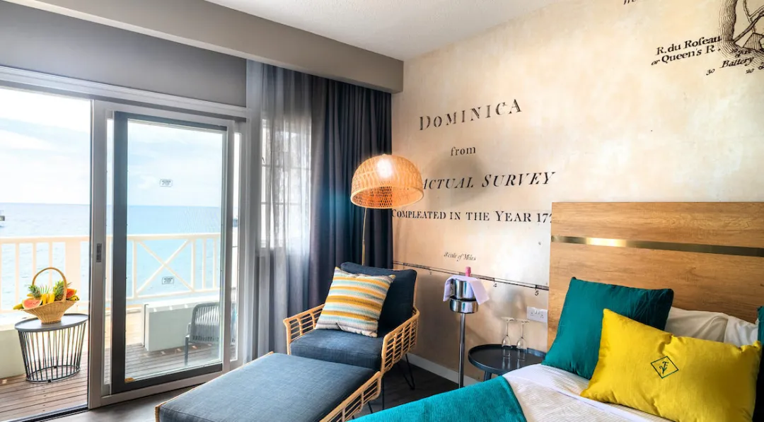 Fort Young Hotel and Dive Resort - Oceanfront Room - King Bed
