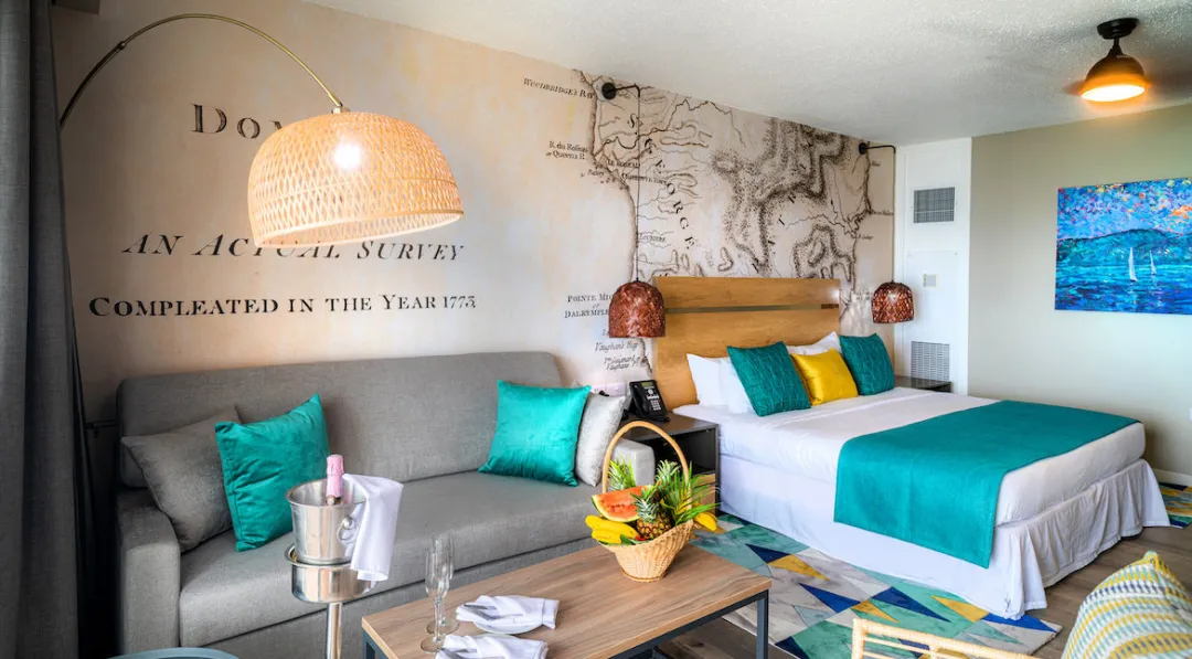 Fort Young Hotel and Dive Resort - Deluxe Oceanfront Room - King Bed