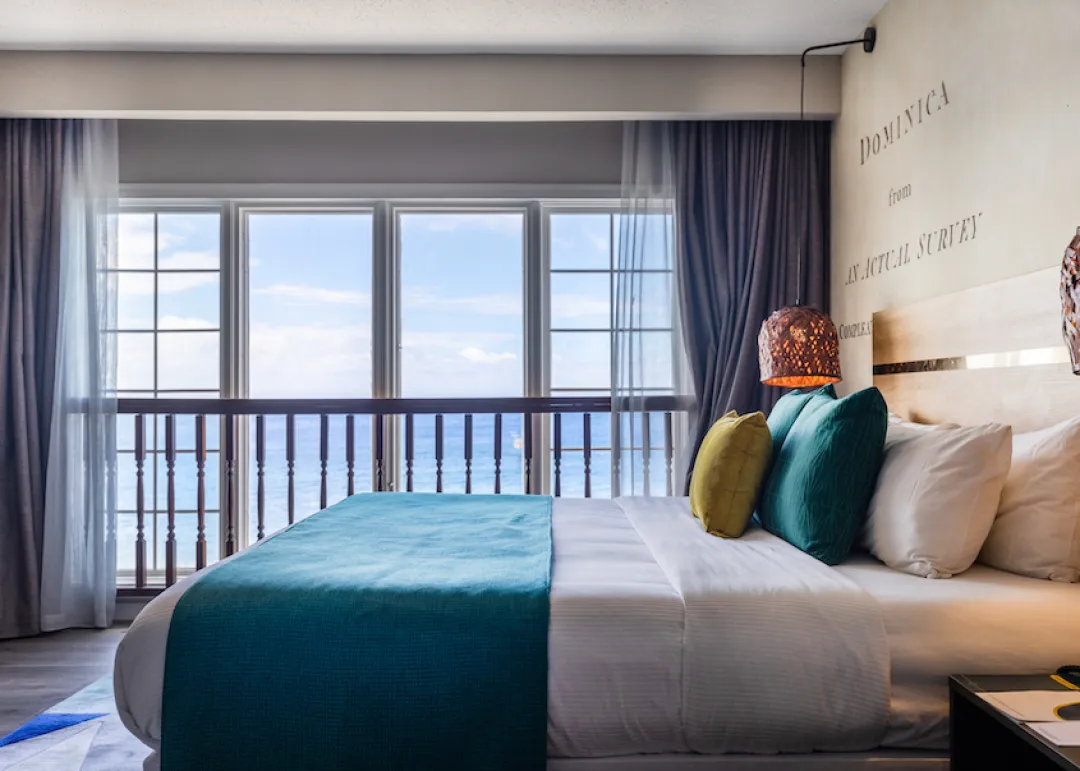 Fort Young Hotel and Dive Resort - Oceanfront suite - view