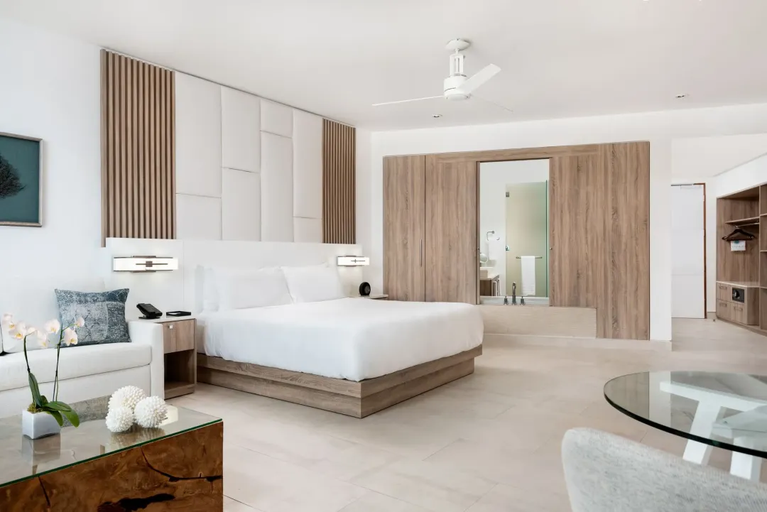Grand Deluxe Oceanfront Studio - Bedroom View