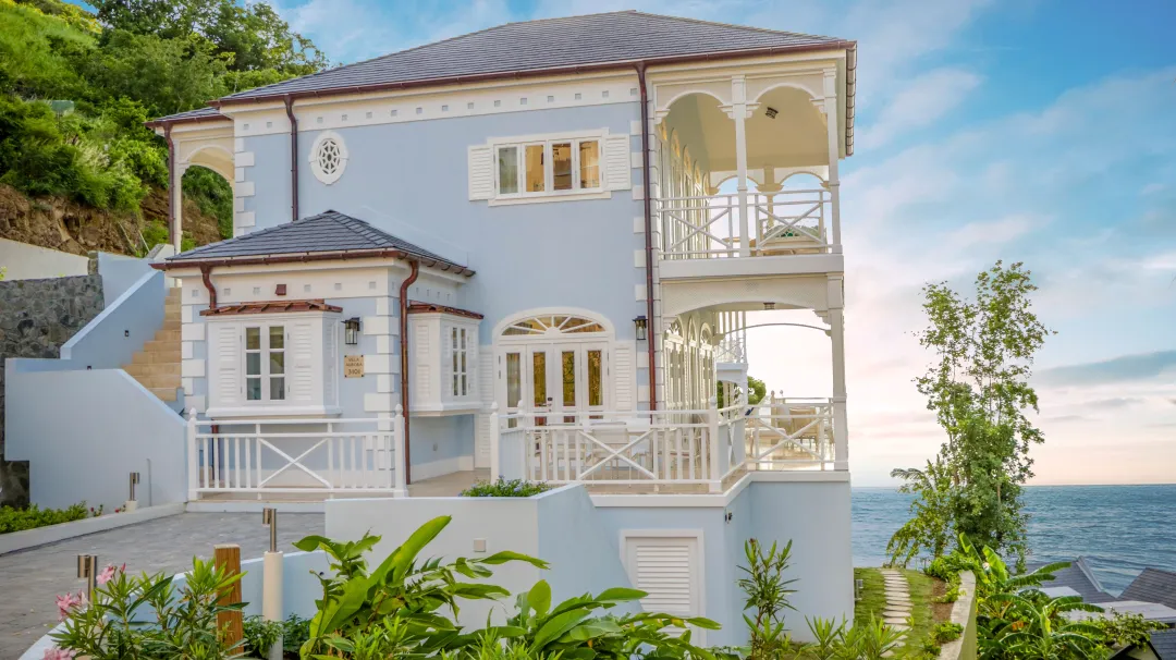 BodyHoliday - Resort with Sea View