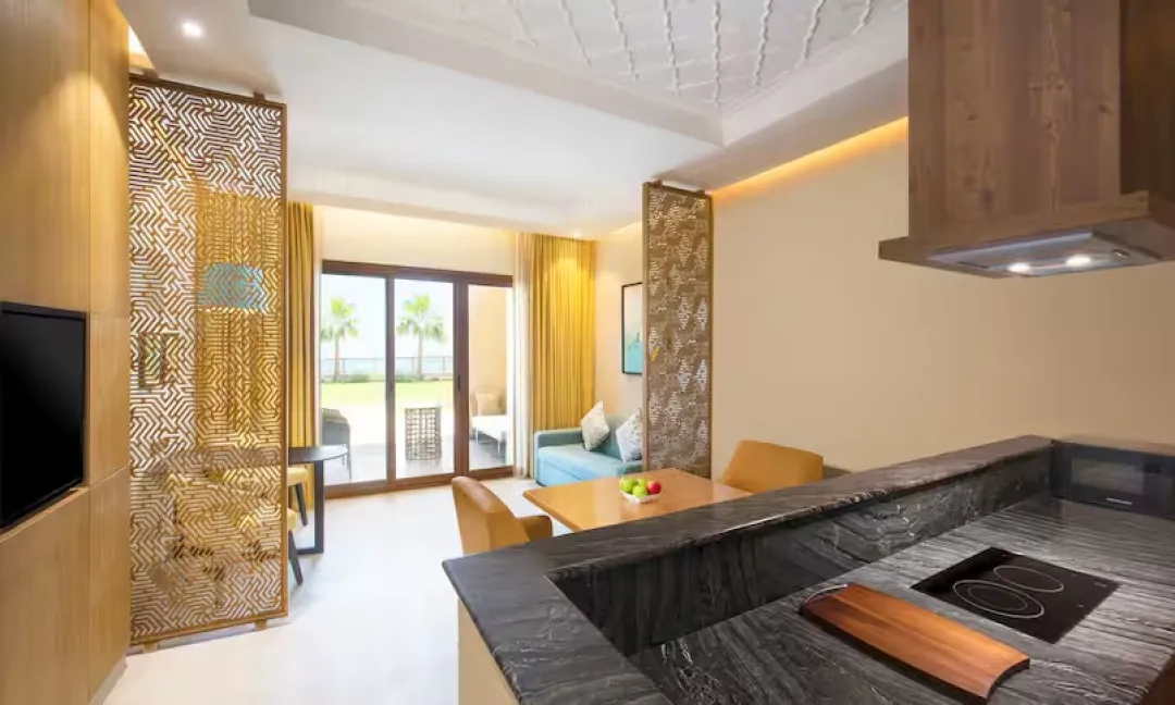 One Bedroom Sea View Suite with Kitchenette - Kitchen