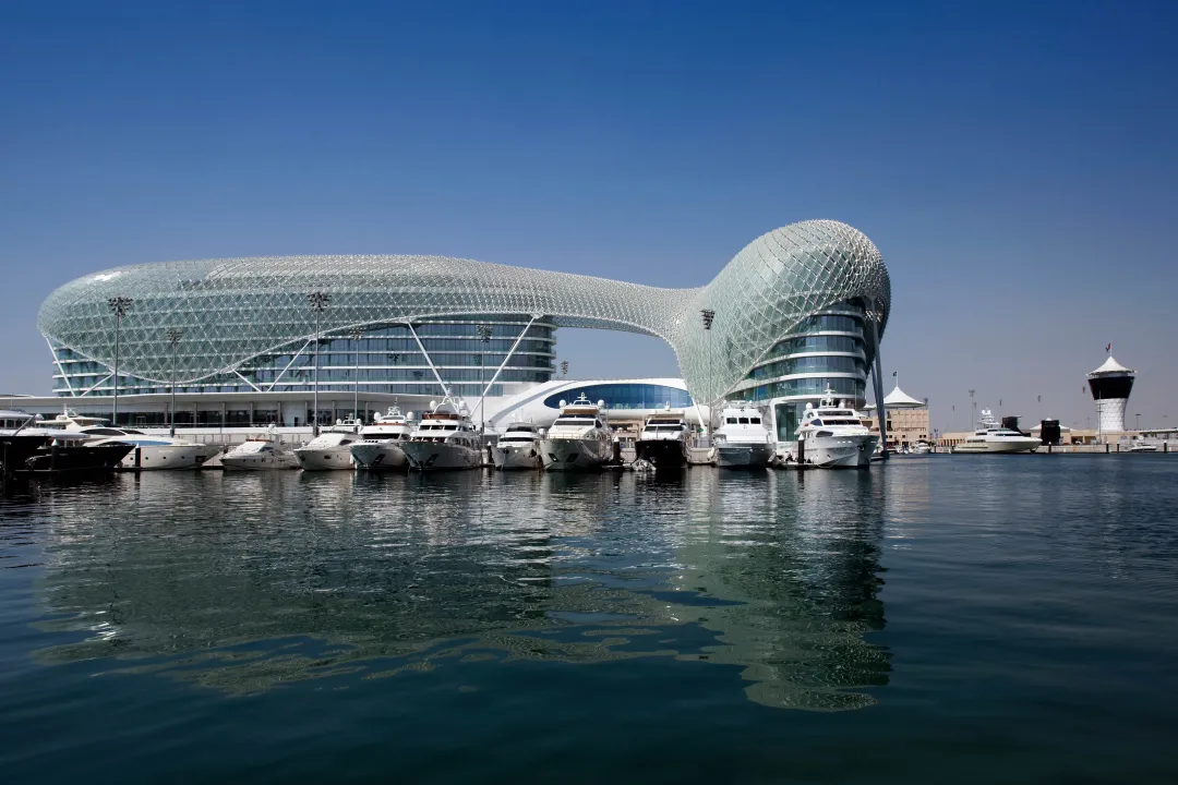 W-Abu-Dhabi-Exterior-Marina-View