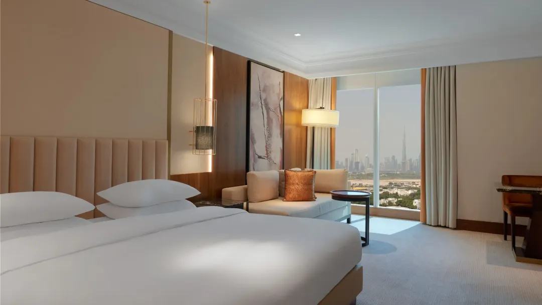 Grand-Hyatt-Dubai-Skyline-View-King-Room