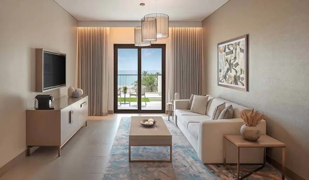 Palace Beach Resort - Executive Suite Ocean View - Living Room