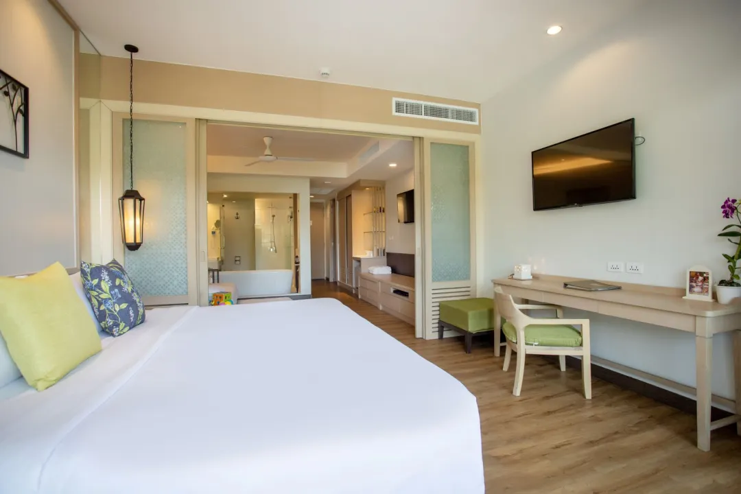 Kathathani Beach Resort Phuket - Grand Deluxe Room - Full View