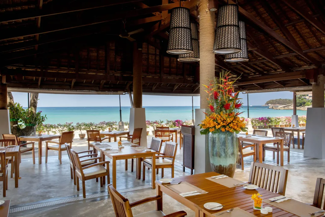 Kathathani Beach Resort Phuket - Fisherman's Wharf Seating