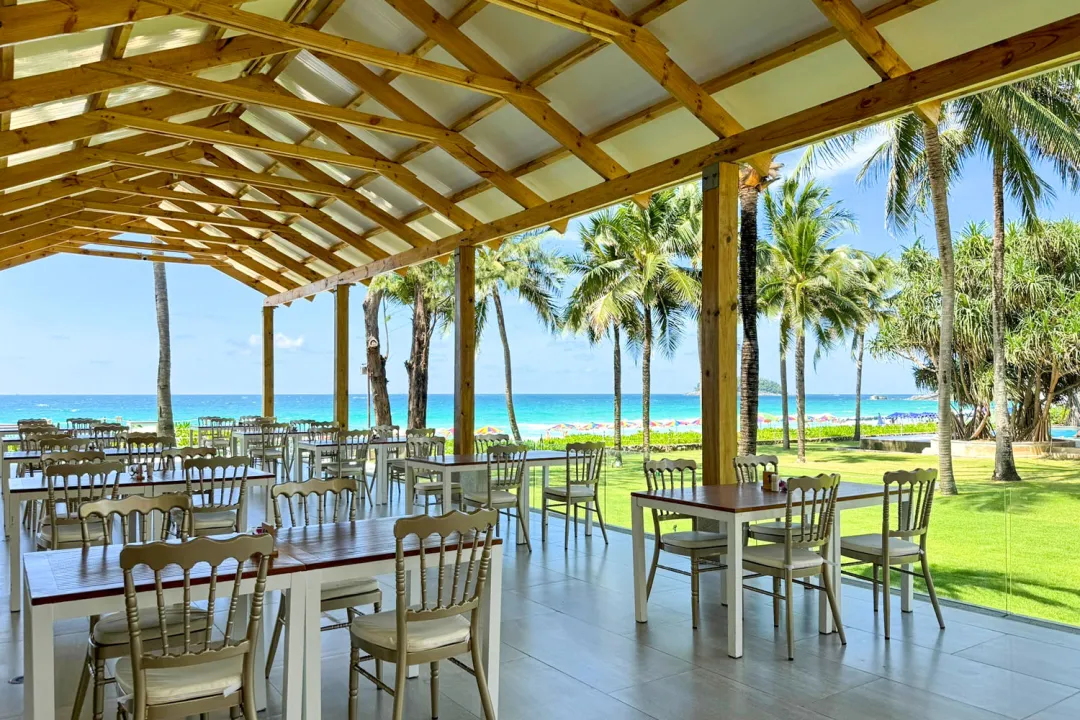 Kathathani Beach Resort Phuket - Seacret Restaurant - Outdoor Seating