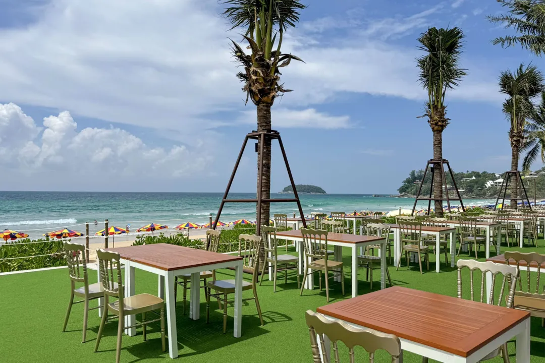 Kathathani Beach Resort Phuket - Seacret Restaurant - Outdoor Seating -  Graden