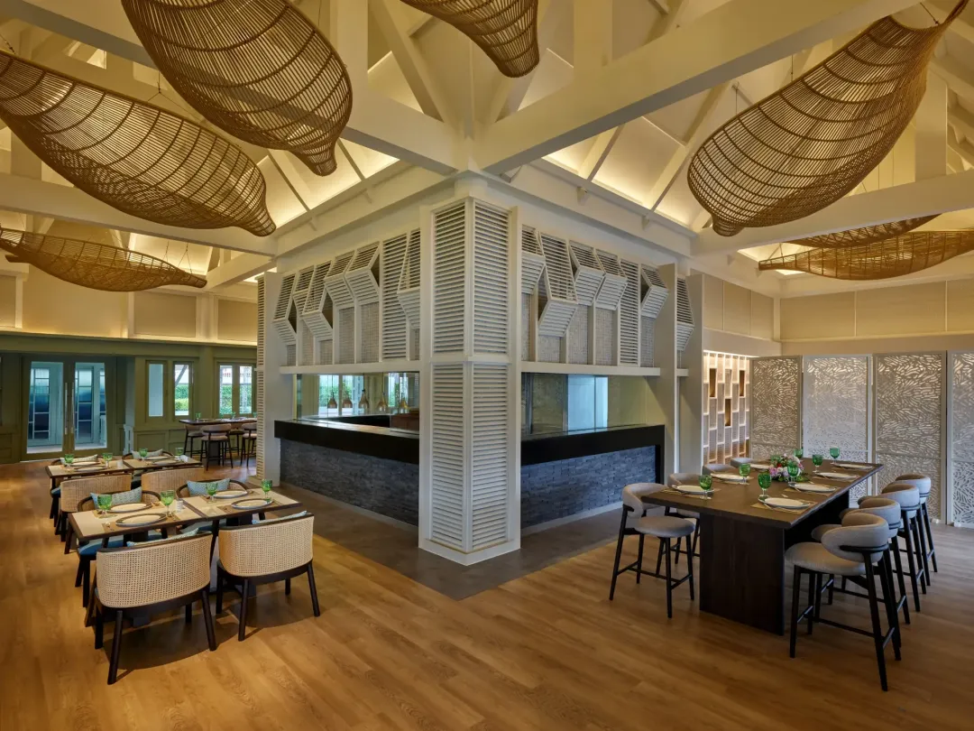 Angsana-Laguna-Phuket-Seafood-Market