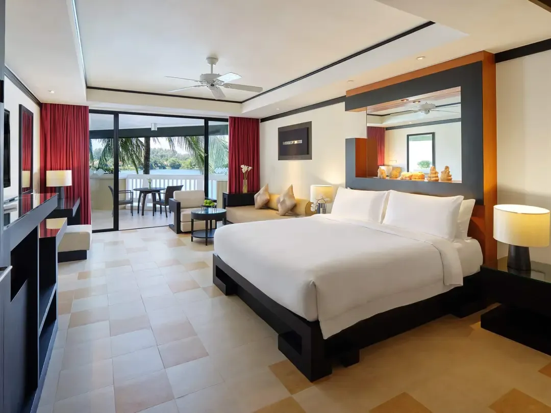 Angsana-Laguna-Phuket-Laguna-Grand-Room-King-Bed