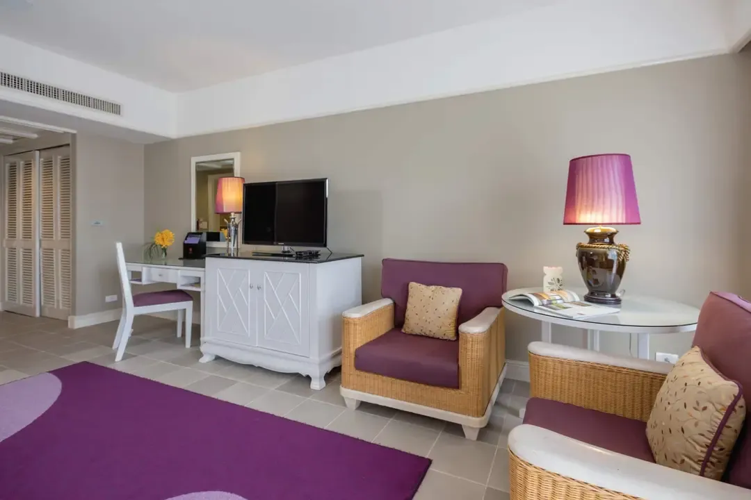 Angsana-Laguna-Phuket-Laguna-Beachfront-Room-Detail